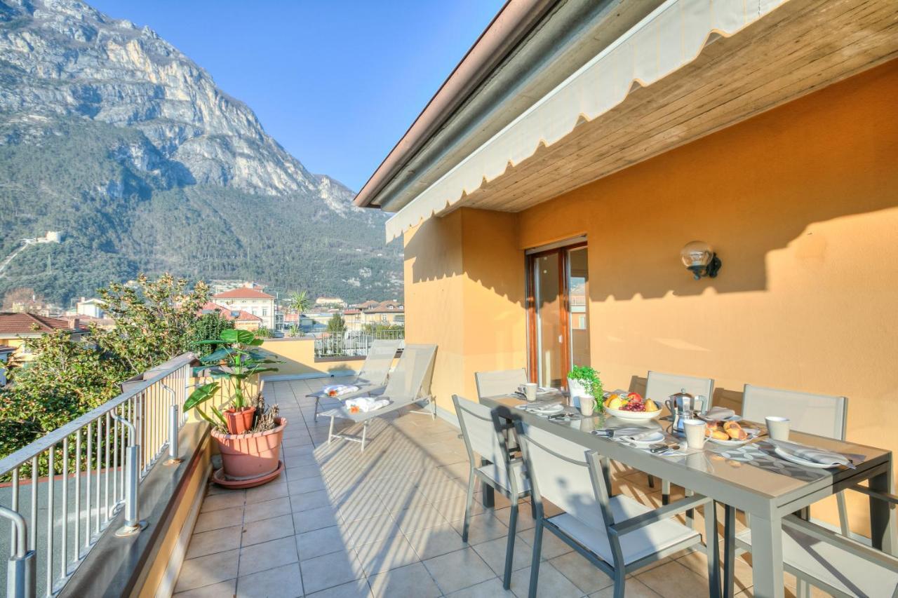 Antares150M From The Lake - Happy Rentals Riva del Garda Exterior photo