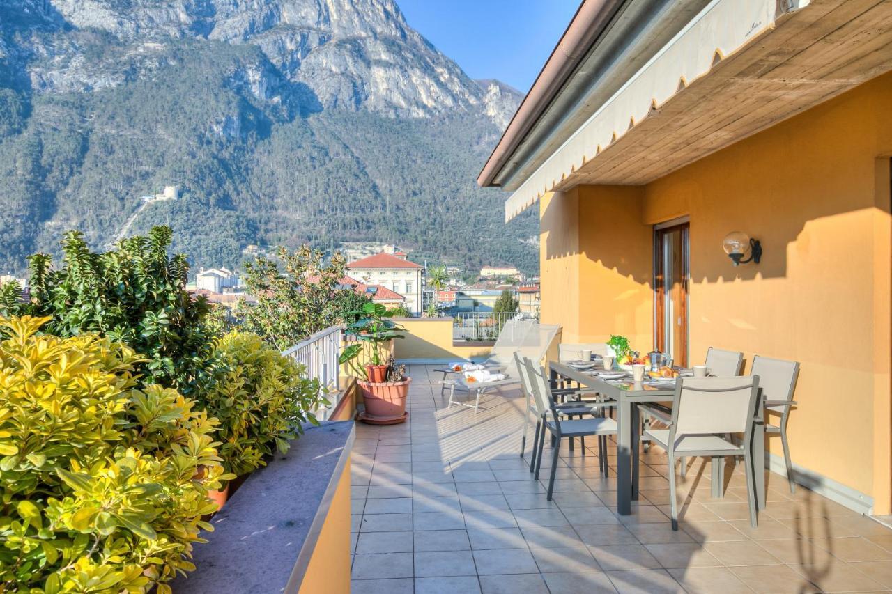 Antares150M From The Lake - Happy Rentals Riva del Garda Exterior photo